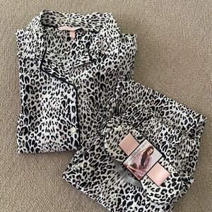 Victoria’s Secret Mayfair pajamas
